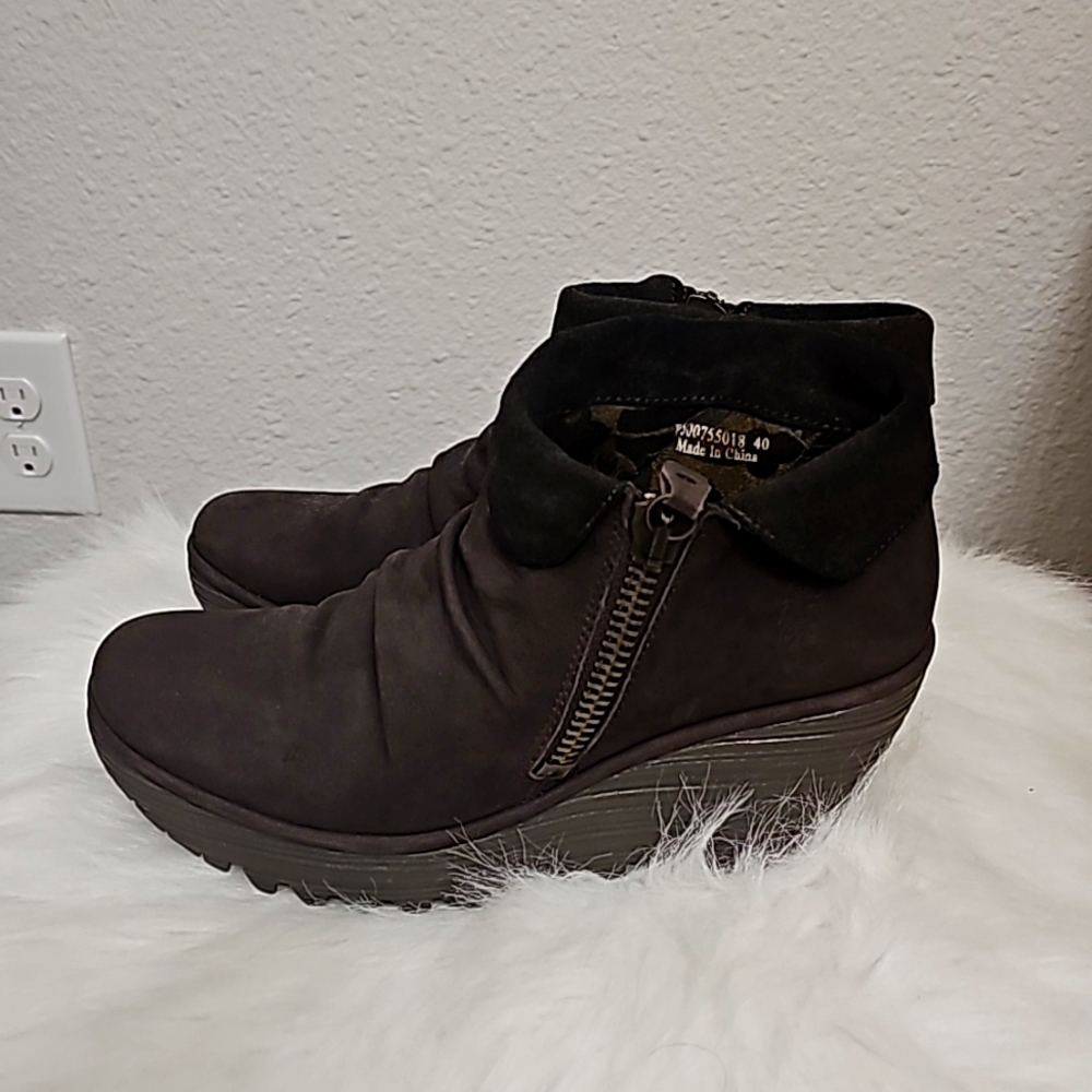 Fly London Booties size 40 Chocolate/Olive